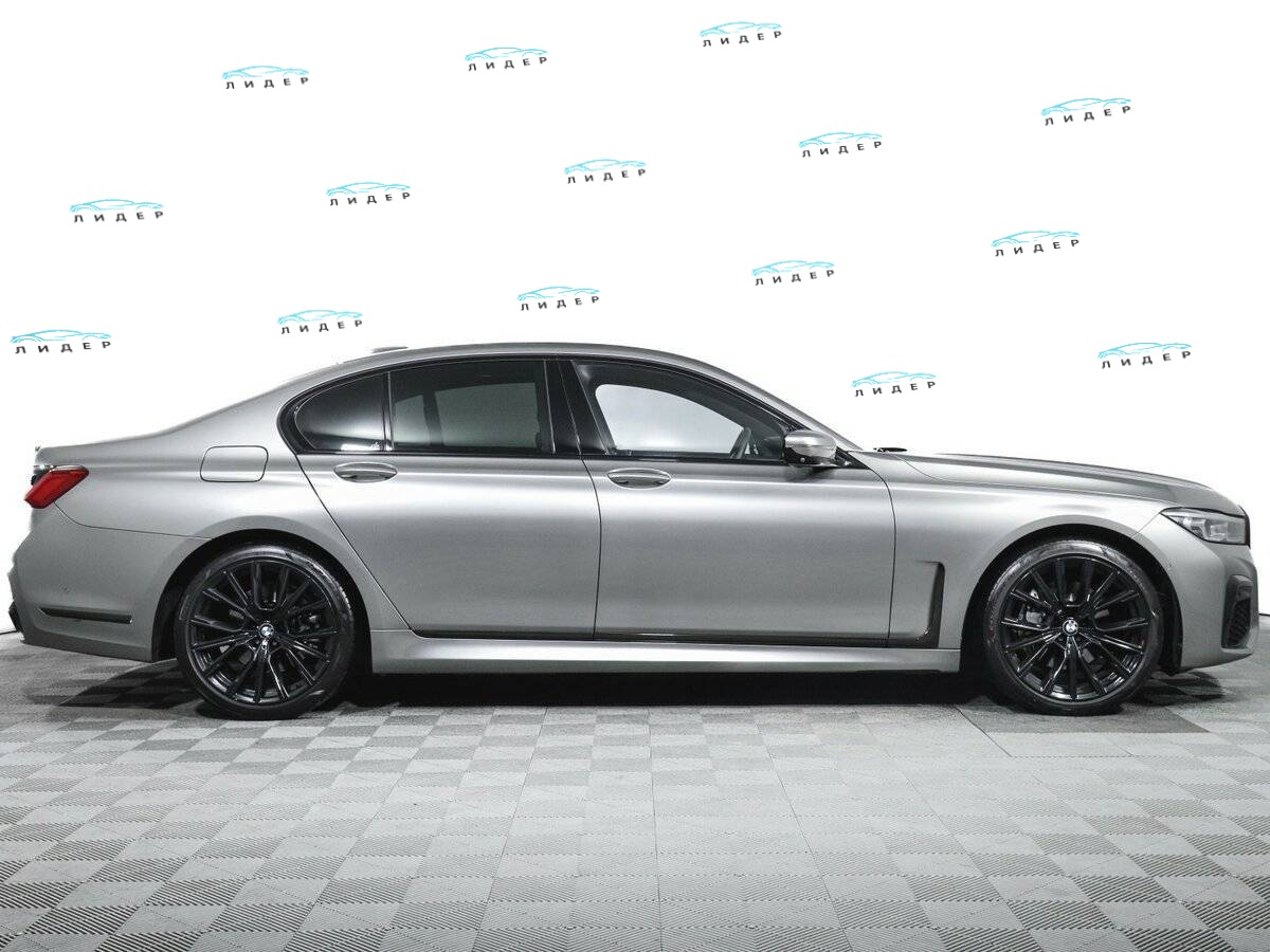 Б/У БМВ 7 серии 2019 года. Фото: #3