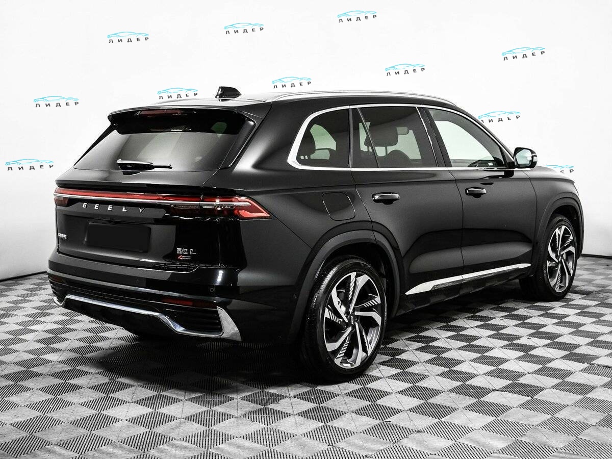 Б/У Джили Монжаро 2023 года. Фото: #4