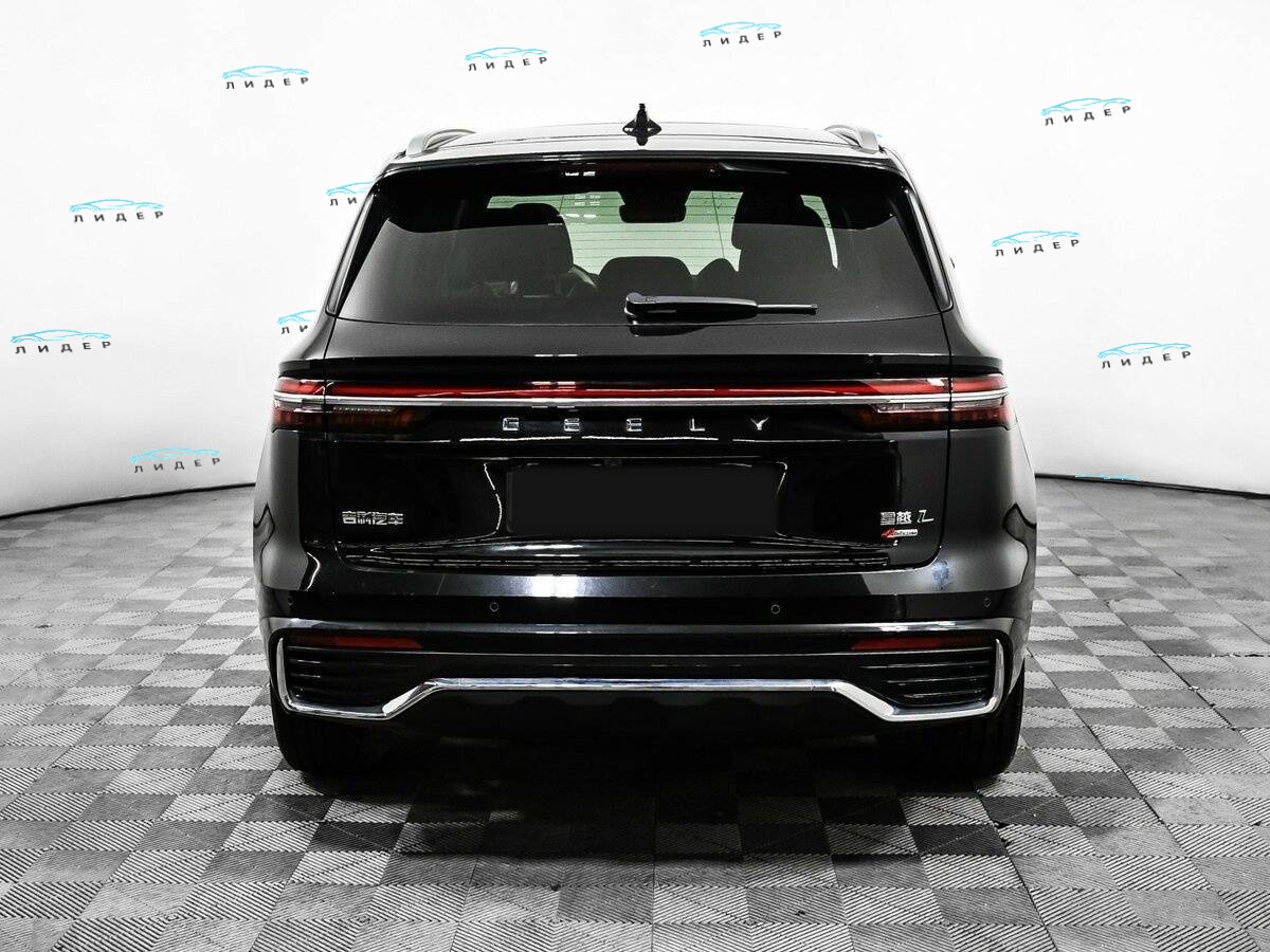 Б/У Джили Монжаро 2023 года. Фото: #5