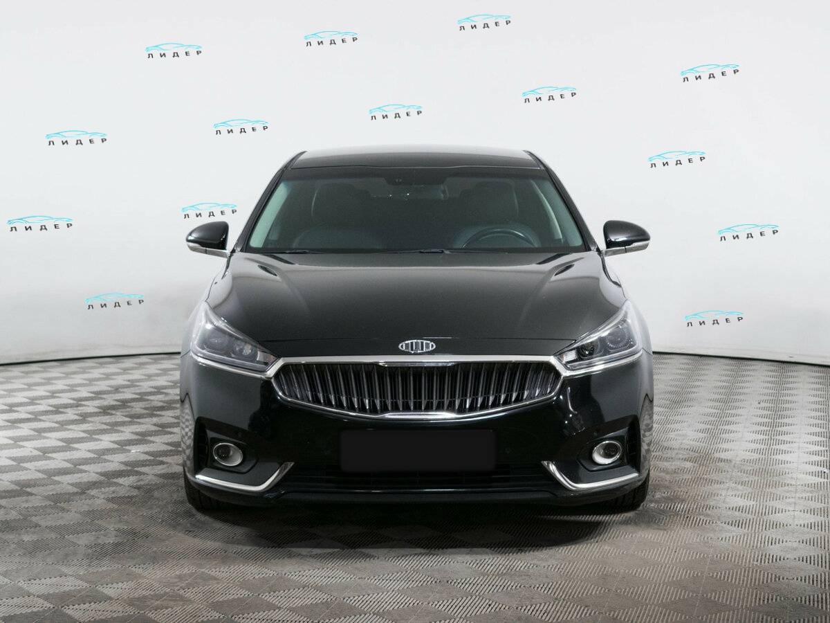 Б/У Киа К7 2017 года. Фото: #1