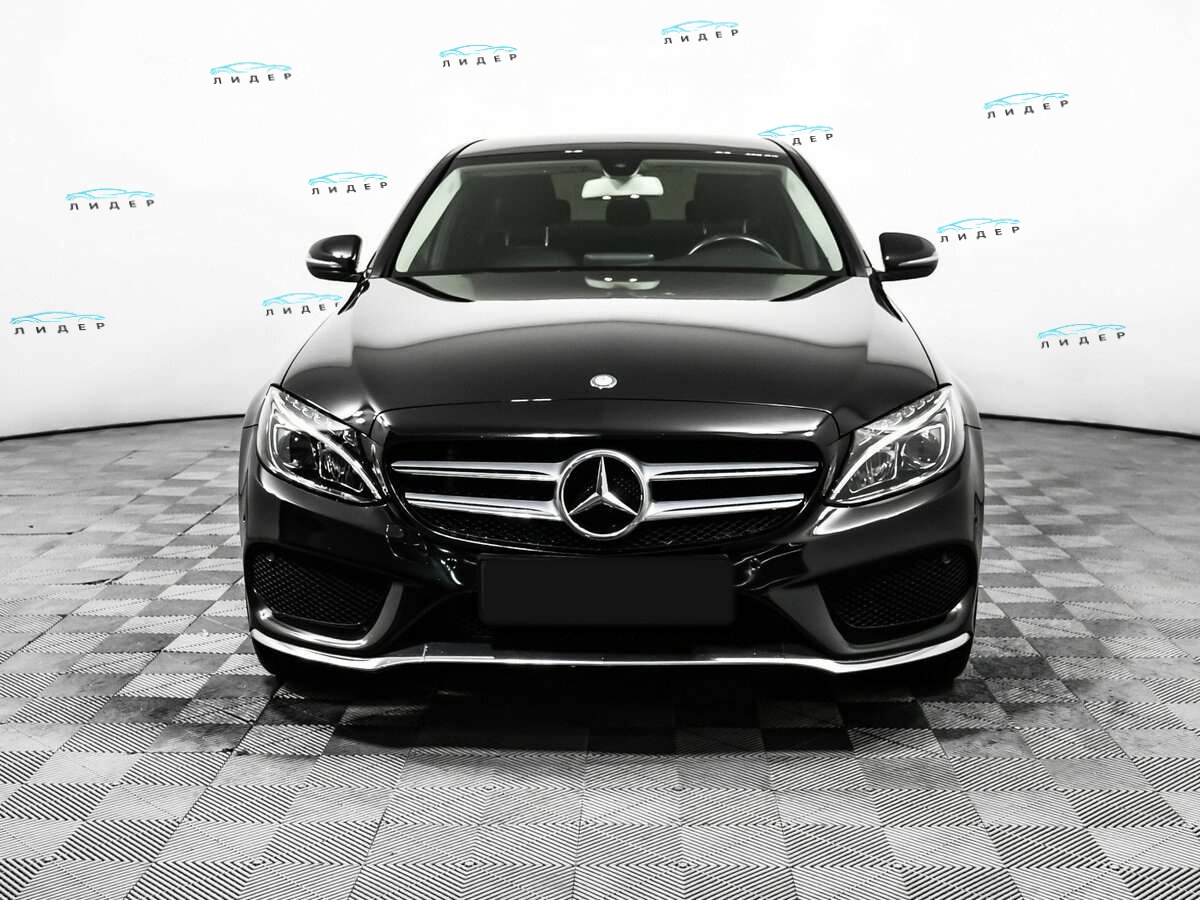 Б/У Мерседес-Бенц Ц-Класс 2015 года. Фото: #1