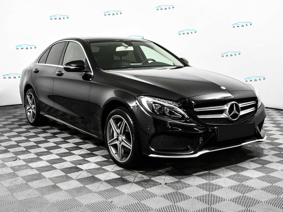 Б/У Мерседес-Бенц Ц-Класс 2015 года. Фото: #2
