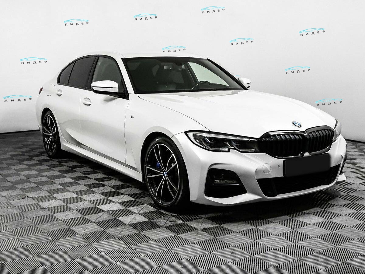 Б/У БМВ 3 серии 2019 года. Фото: #2