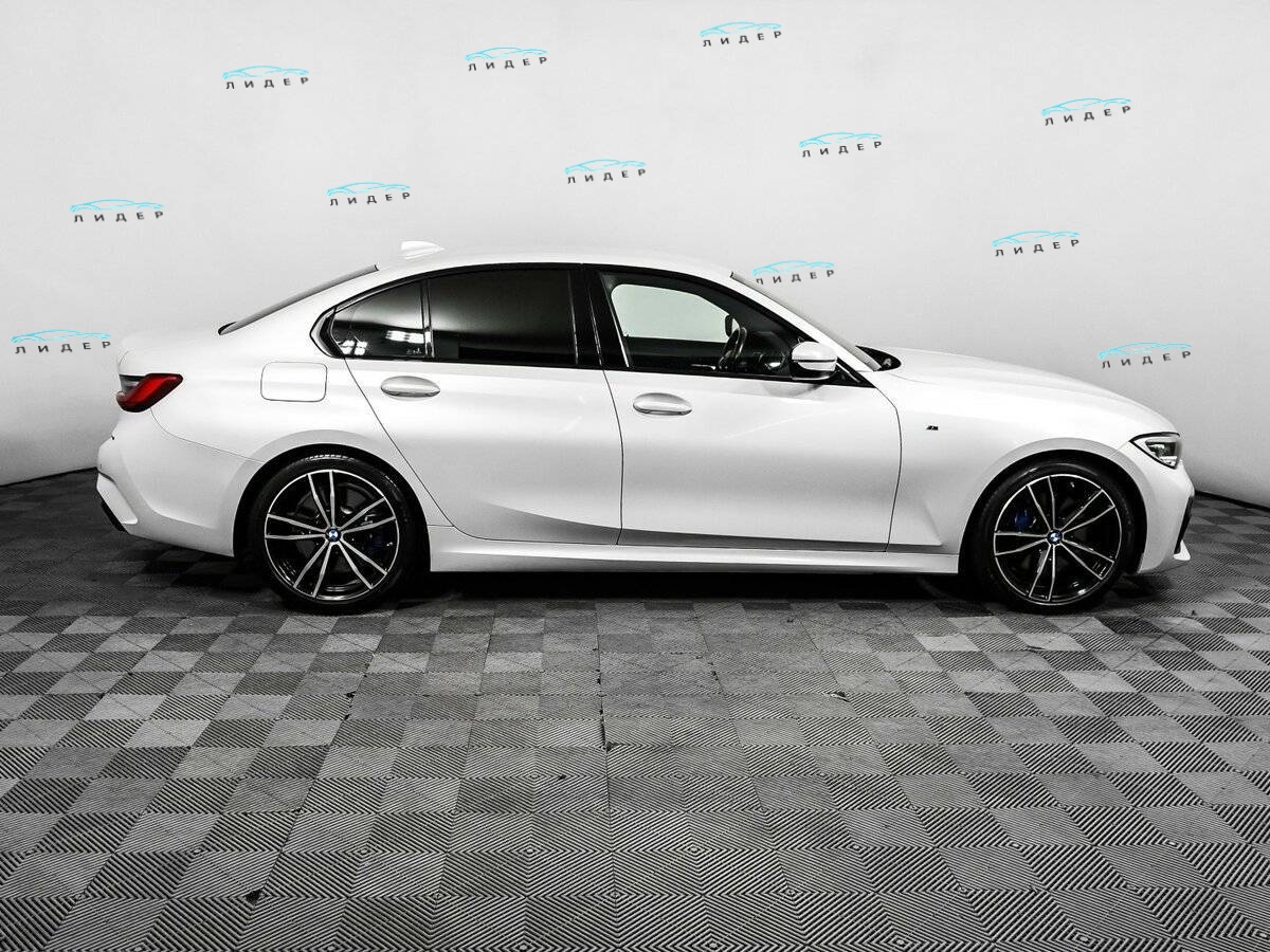 Б/У БМВ 3 серии 2019 года. Фото: #3