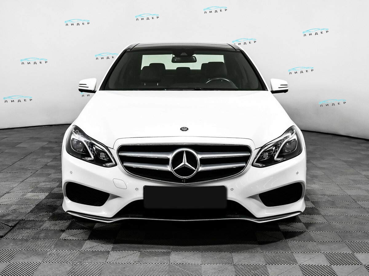 Б/У Мерседес-Бенц Е-Класс 2014 года. Фото: #1