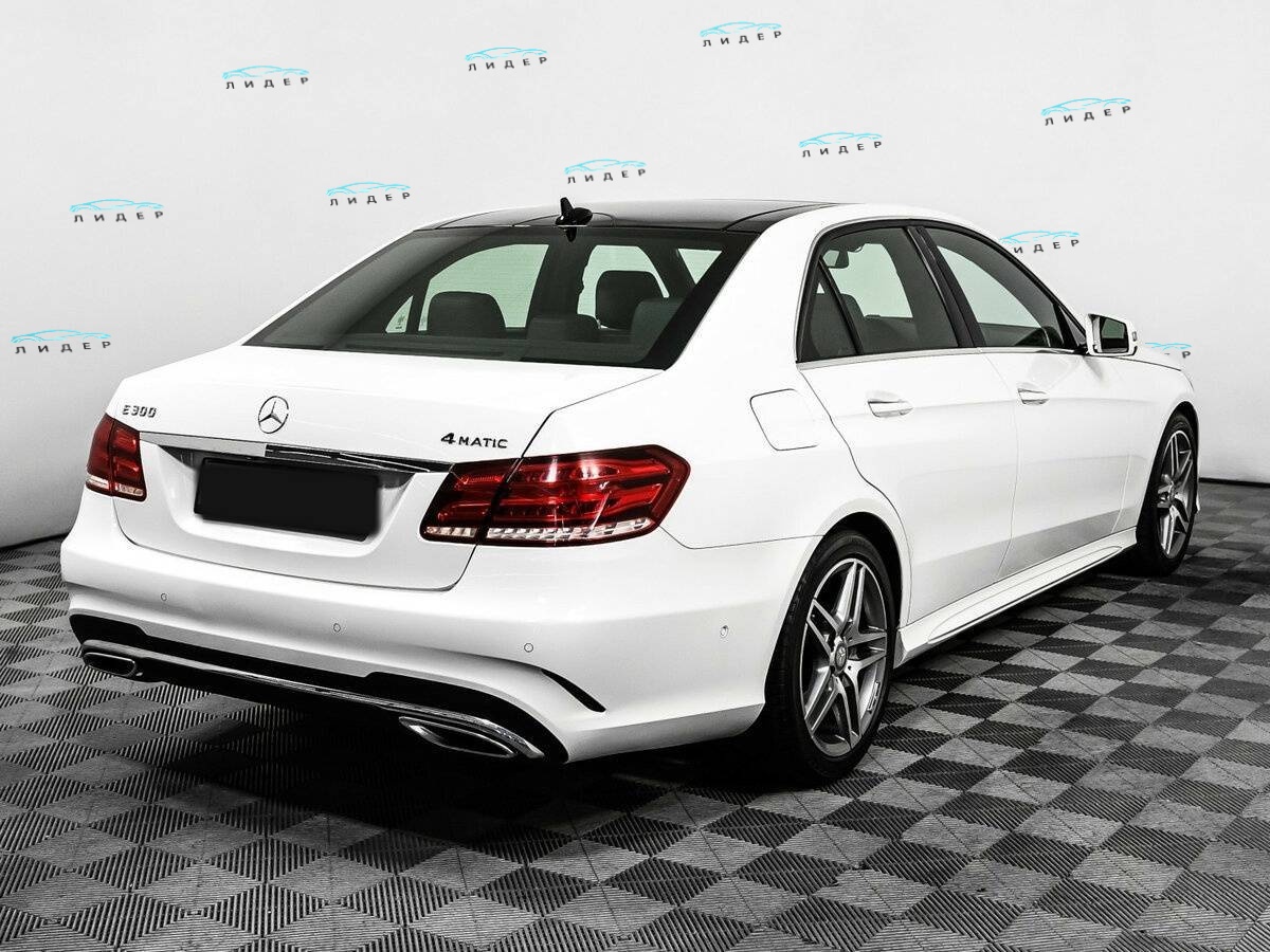 Б/У Мерседес-Бенц Е-Класс 2014 года. Фото: #4
