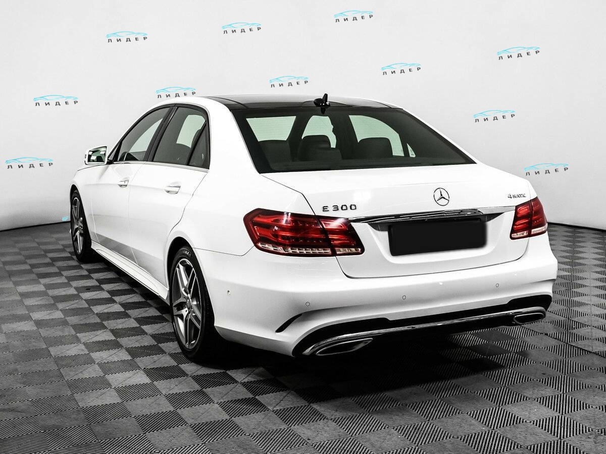 Б/У Мерседес-Бенц Е-Класс 2014 года. Фото: #6