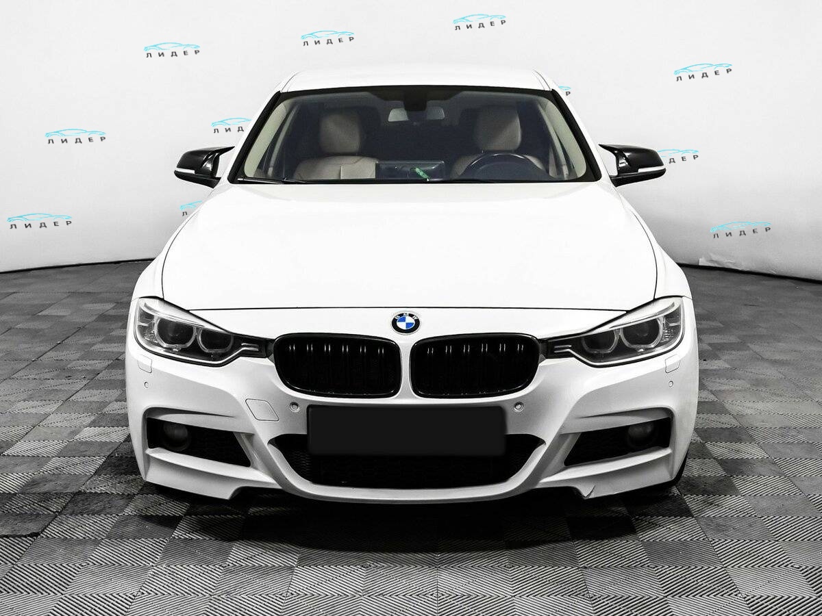 Б/У БМВ 3 серии 2013 года. Фото: #1