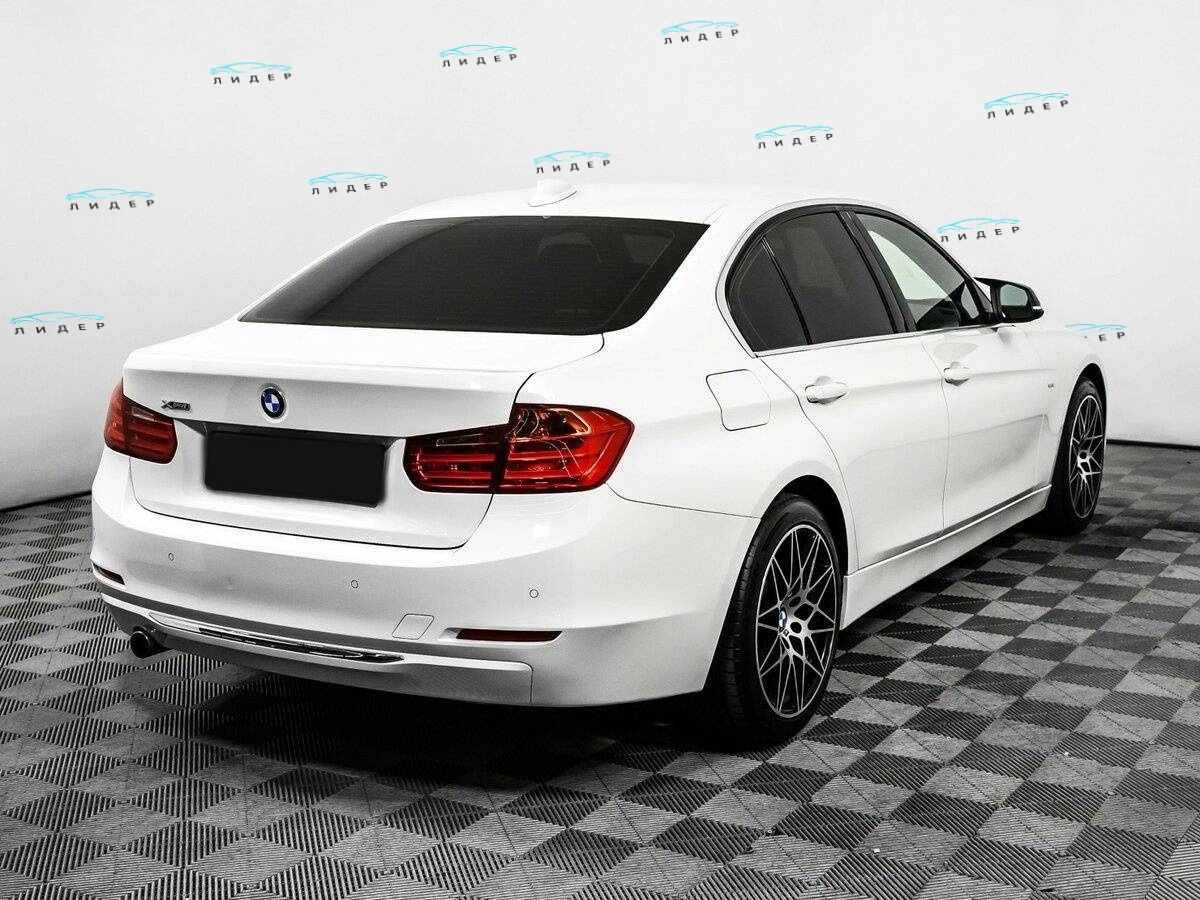 Б/У БМВ 3 серии 2013 года. Фото: #4