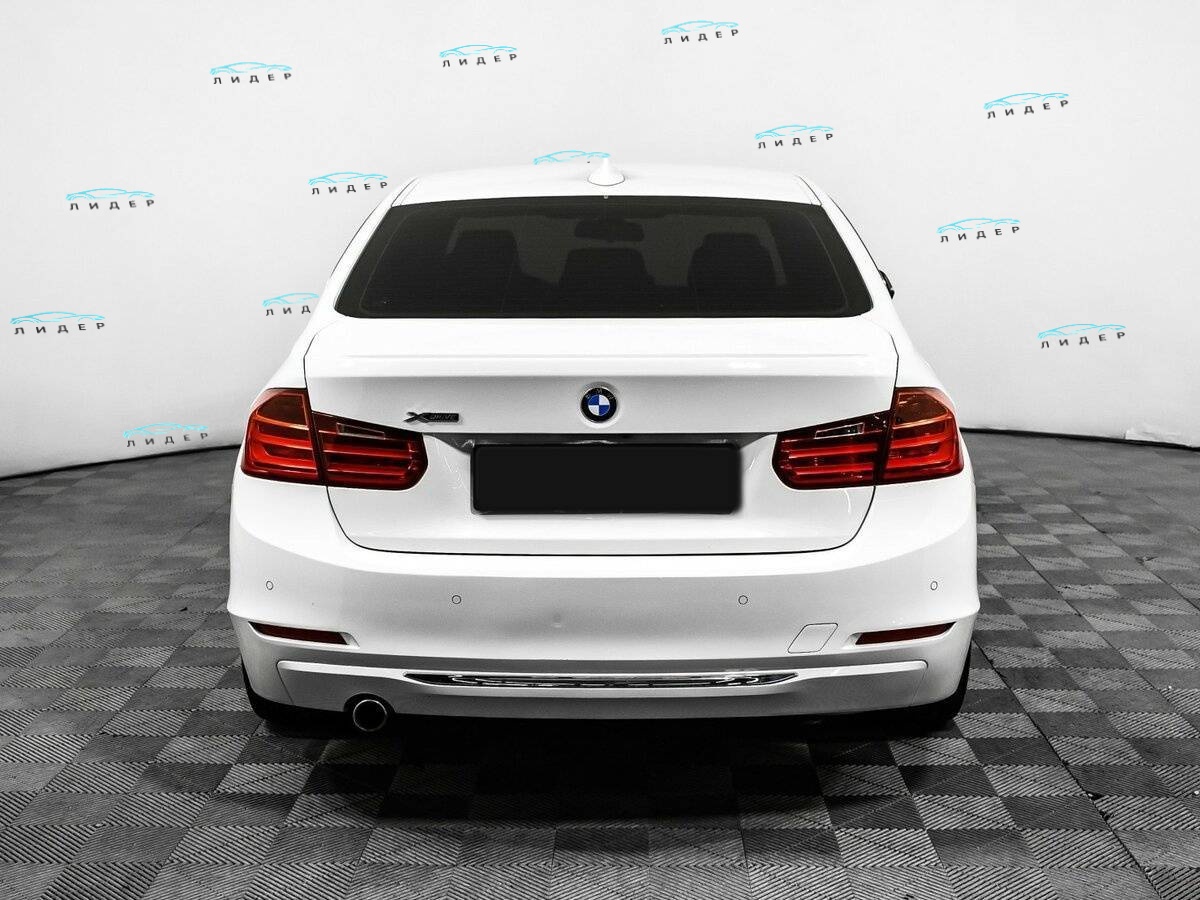 Б/У БМВ 3 серии 2013 года. Фото: #5