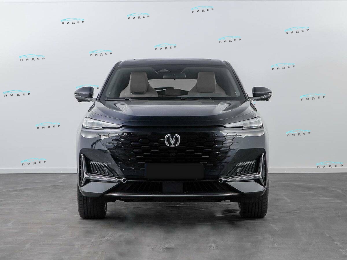 Б/У Чанган УНИ-К 2024 года. Фото: #2