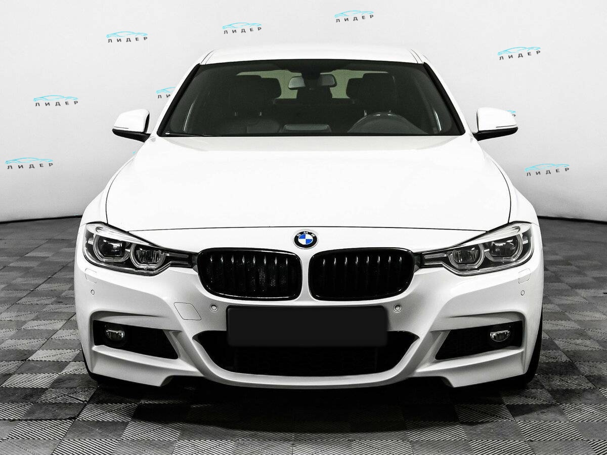 Б/У БМВ 3 серии 2018 года. Фото: #1