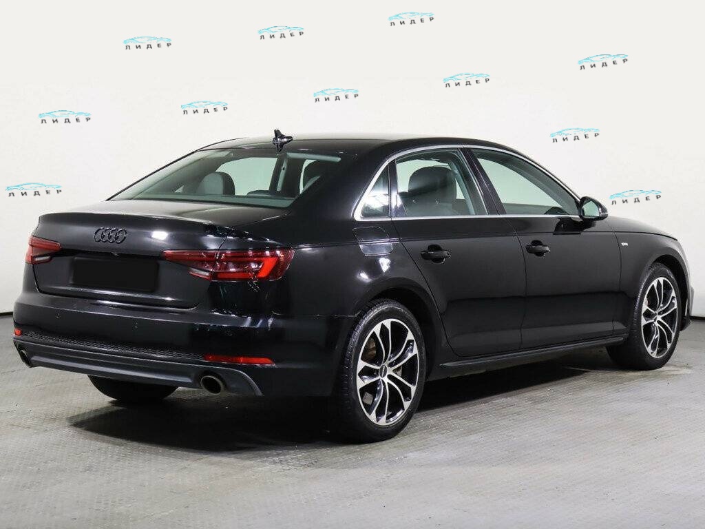 Б/У Ауди А4 2017 года. Фото: #3