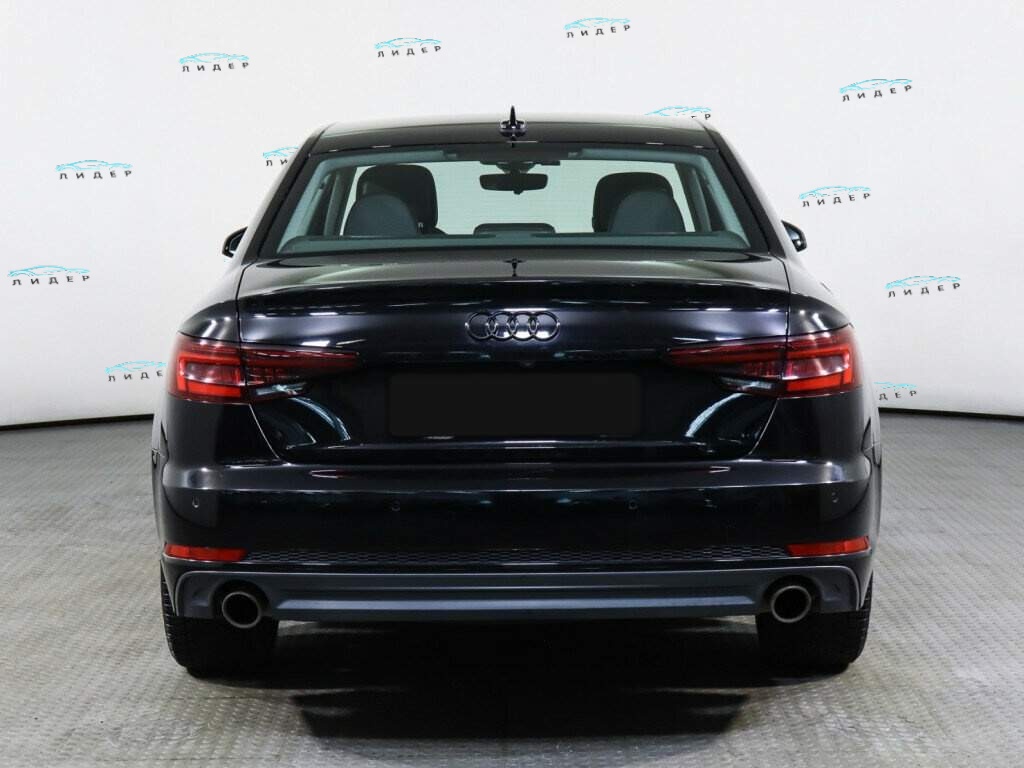 Б/У Ауди А4 2017 года. Фото: #4