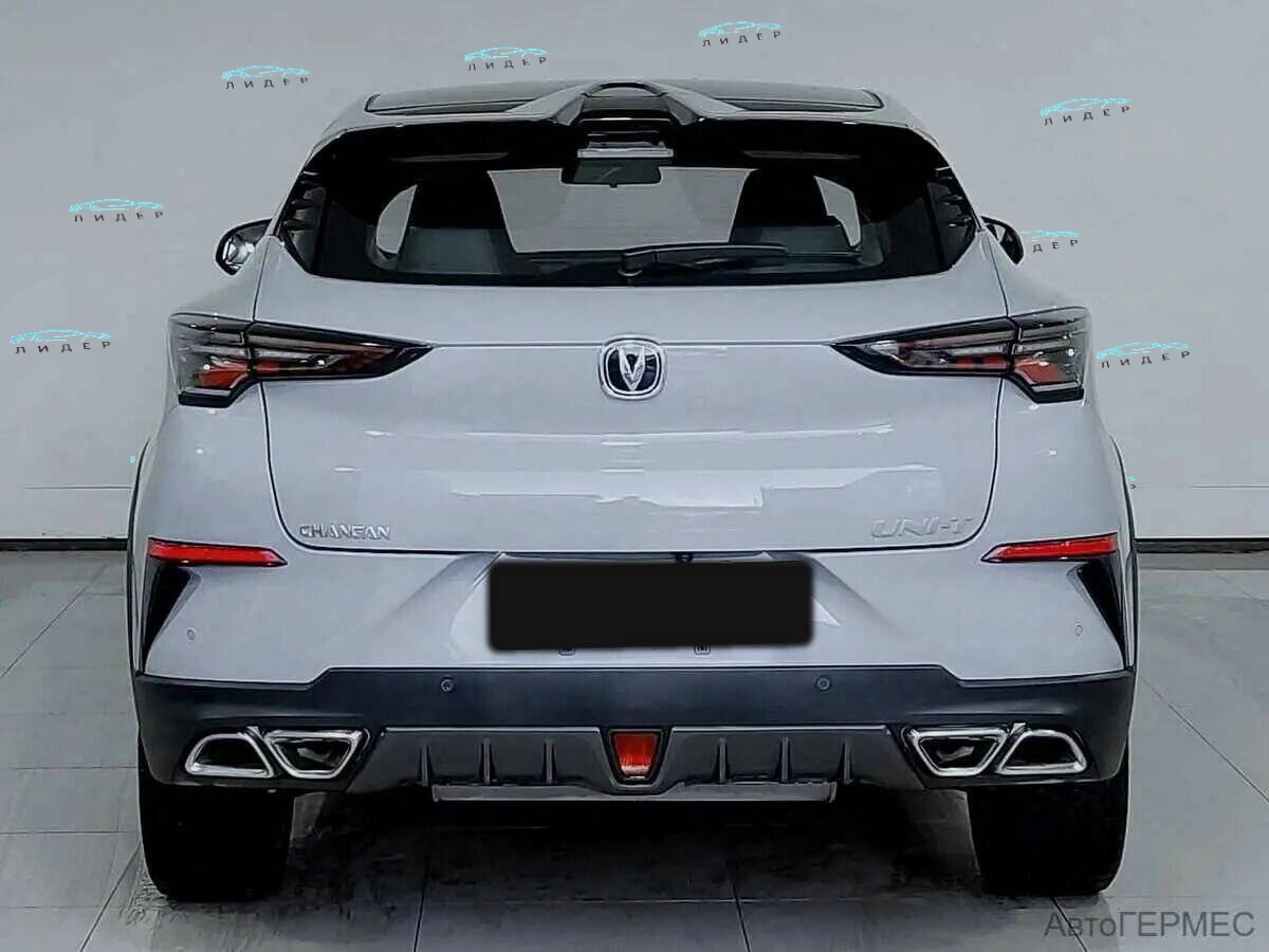 Б/У Чанган УНИ-Т 2023 года. Фото: #2