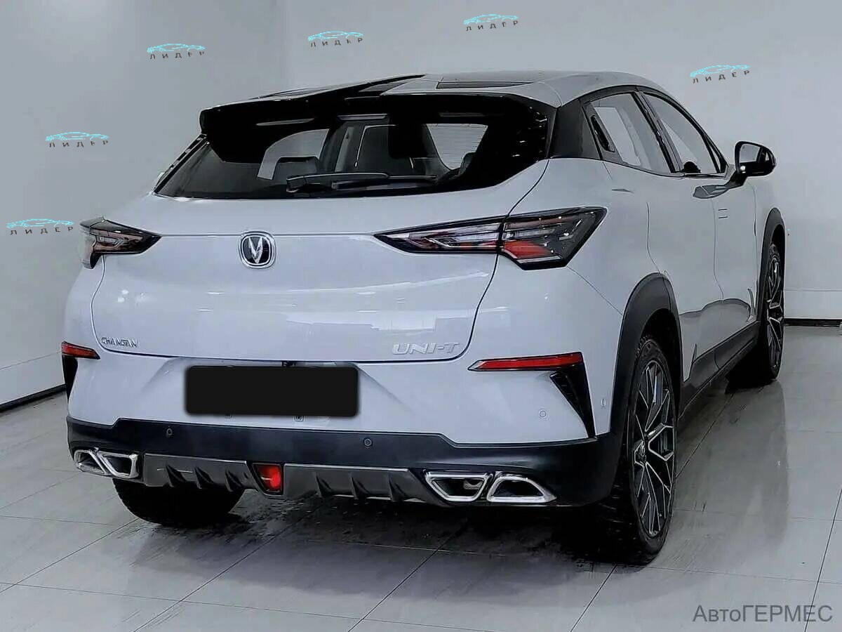 Б/У Чанган УНИ-Т 2023 года. Фото: #3