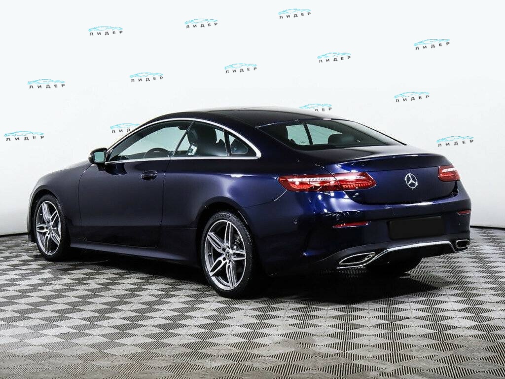 Б/У Мерседес-Бенц Е-Класс 2018 года. Фото: #5