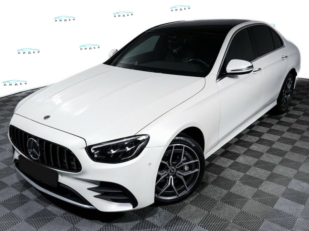Б/У Мерседес-Бенц Е-Класс 2021 года. Фото: #15