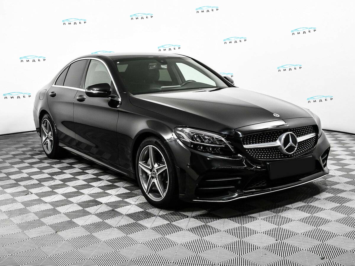Б/У Мерседес-Бенц Ц-Класс 2019 года. Фото: #2