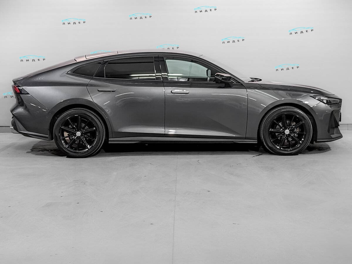 Б/У Чанган УНИ-В 2023 года. Фото: #3