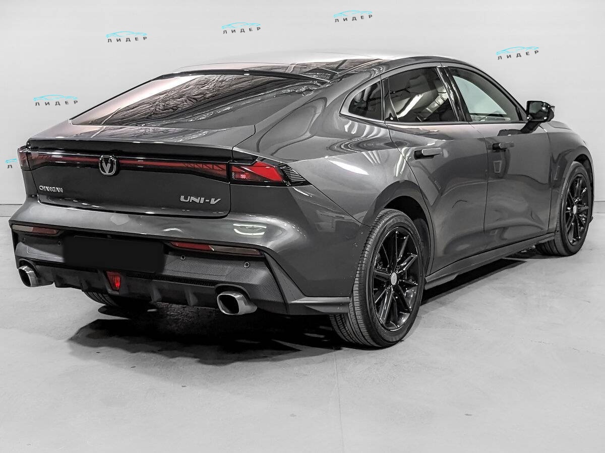 Б/У Чанган УНИ-В 2023 года. Фото: #4