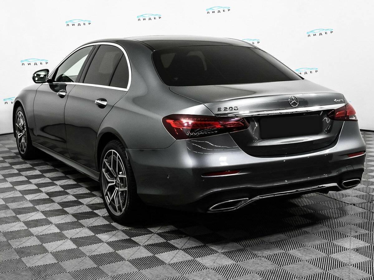 Б/У Мерседес-Бенц Е-Класс 2021 года. Фото: #6