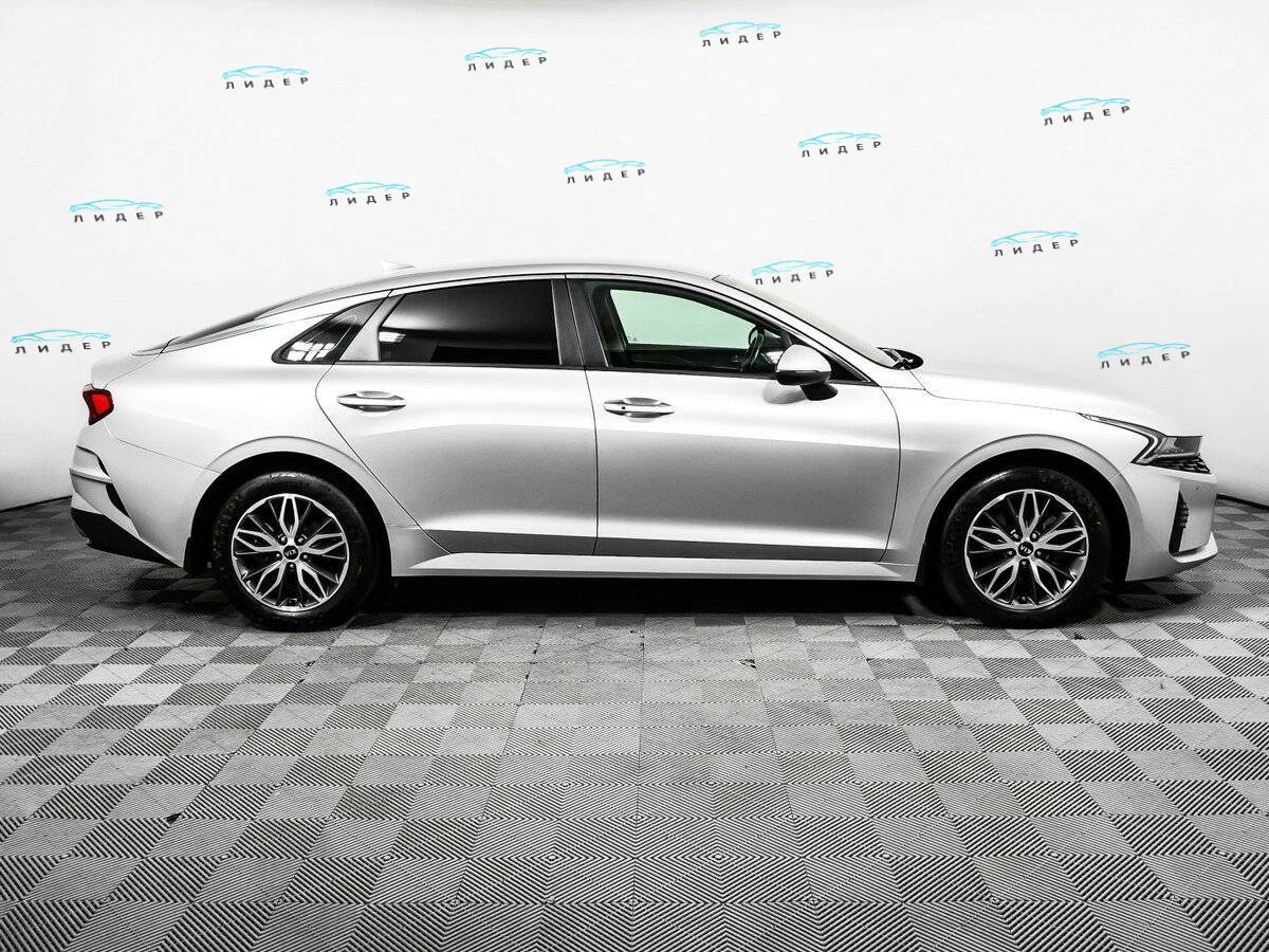 Б/У Киа К5 2021 года. Фото: #3