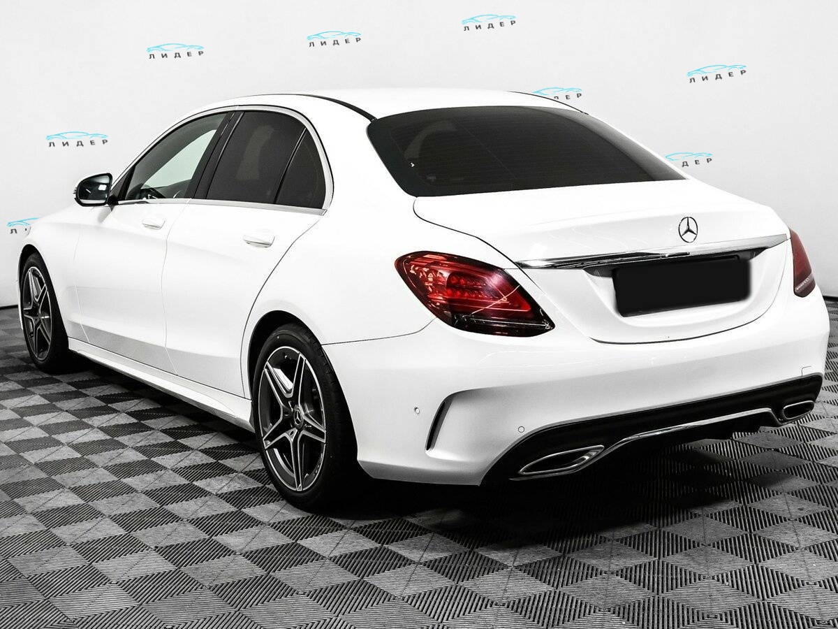 Б/У Мерседес-Бенц Ц-Класс 2018 года. Фото: #6
