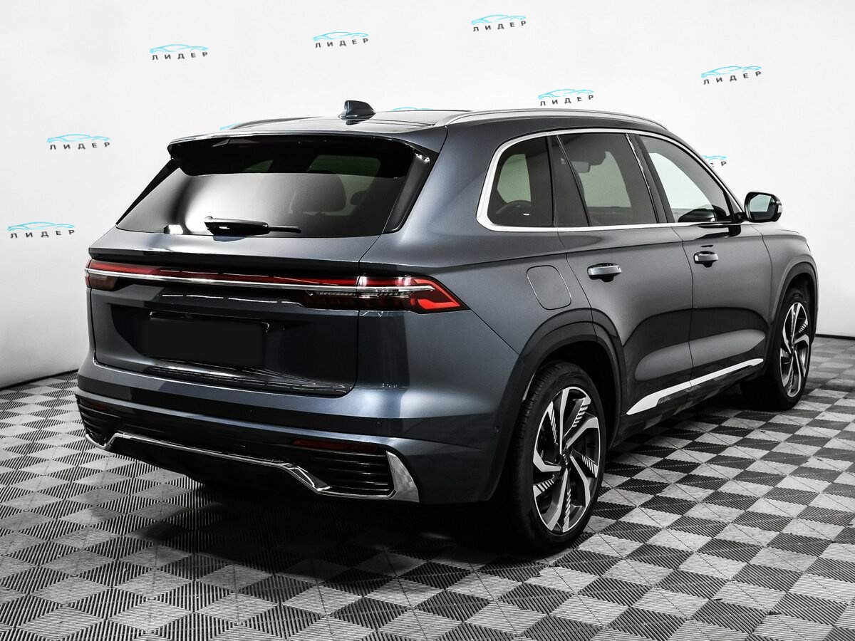 Б/У Джили Монжаро 2023 года. Фото: #4