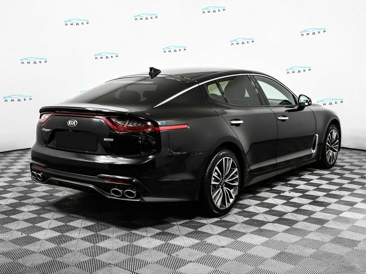 Б/У Киа Стингер 2018 года. Фото: #4