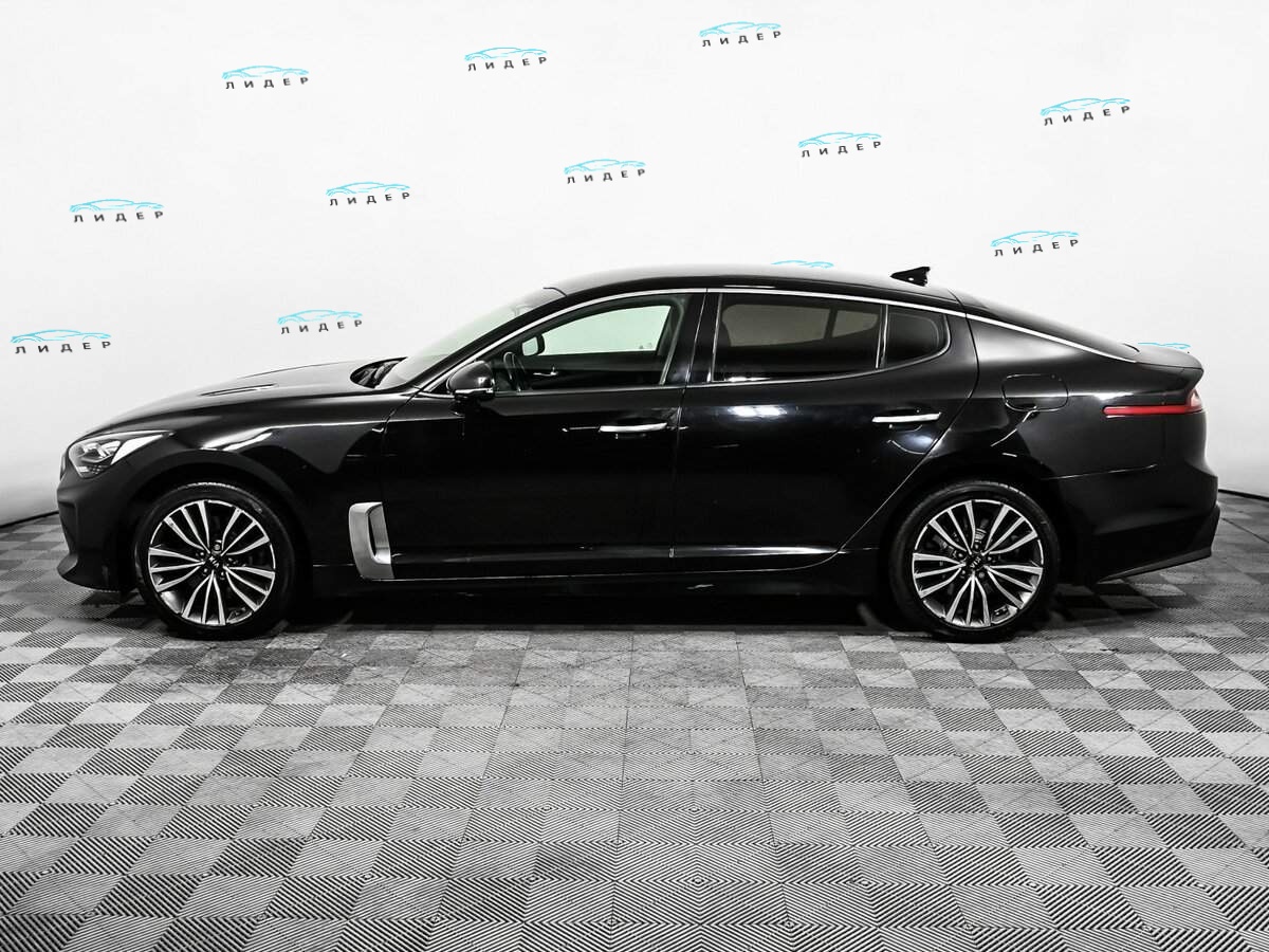 Б/У Киа Стингер 2018 года. Фото: #7