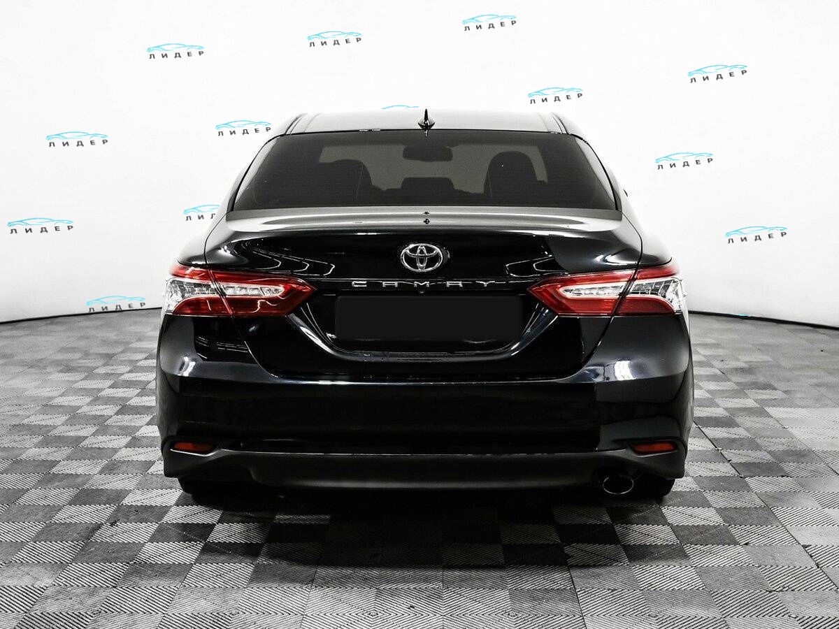 Б/У Тойота Камри 2019 года. Фото: #5
