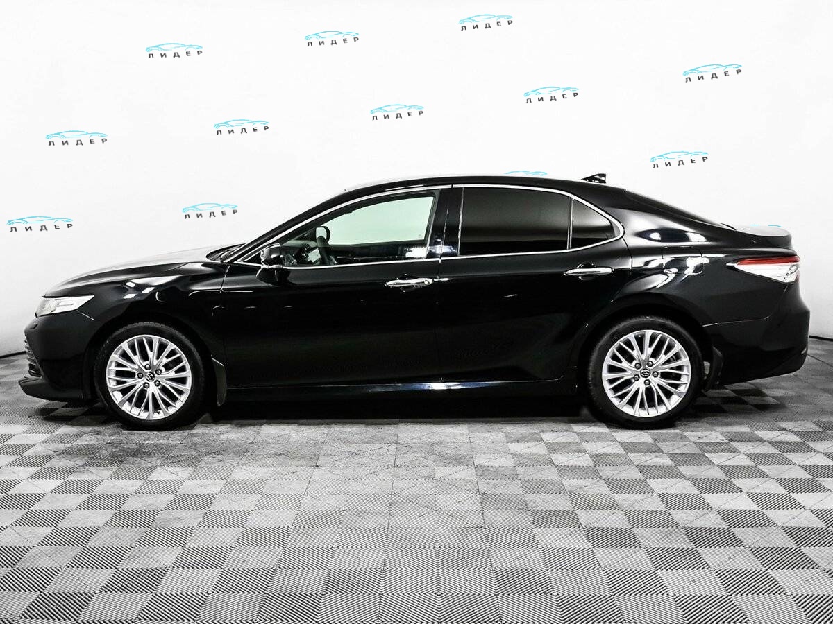 Б/У Тойота Камри 2019 года. Фото: #7