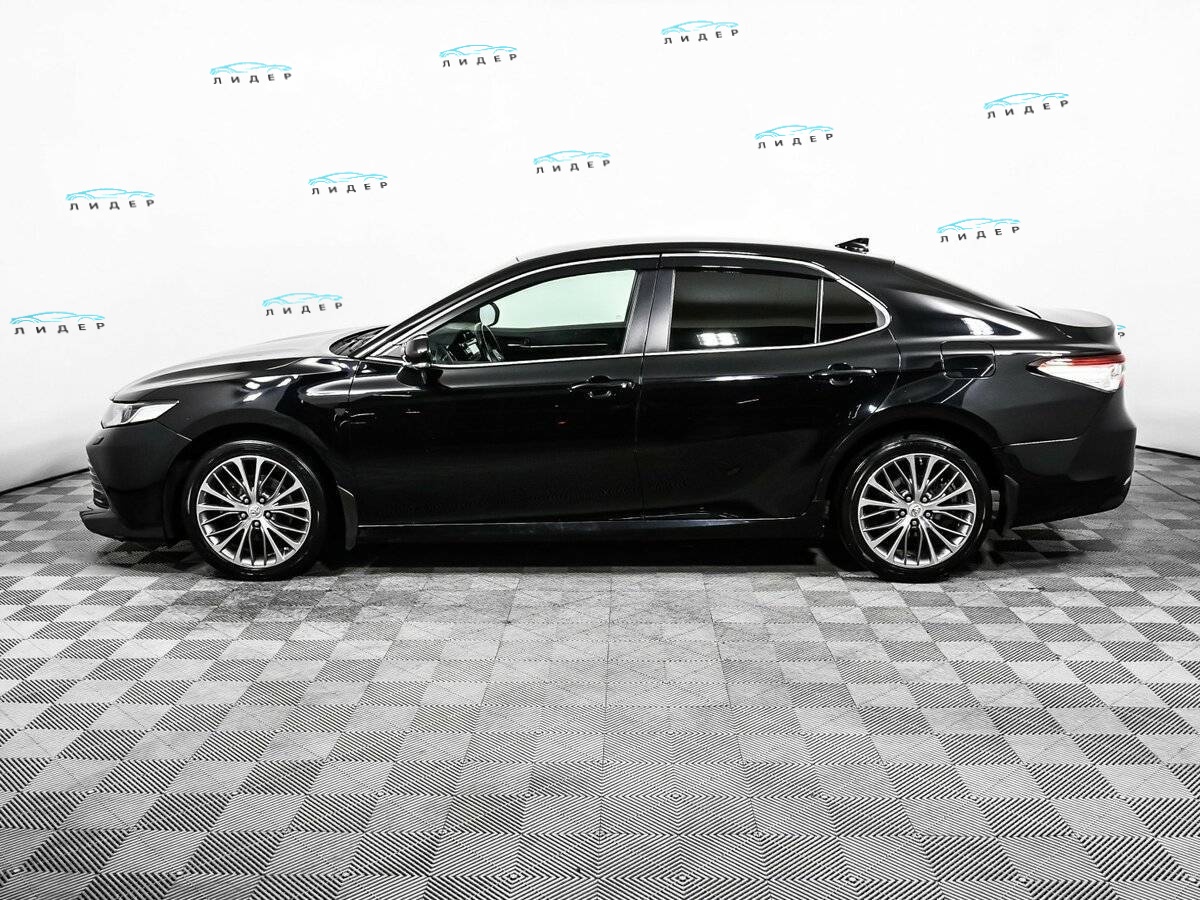 Б/У Тойота Камри 2019 года. Фото: #7