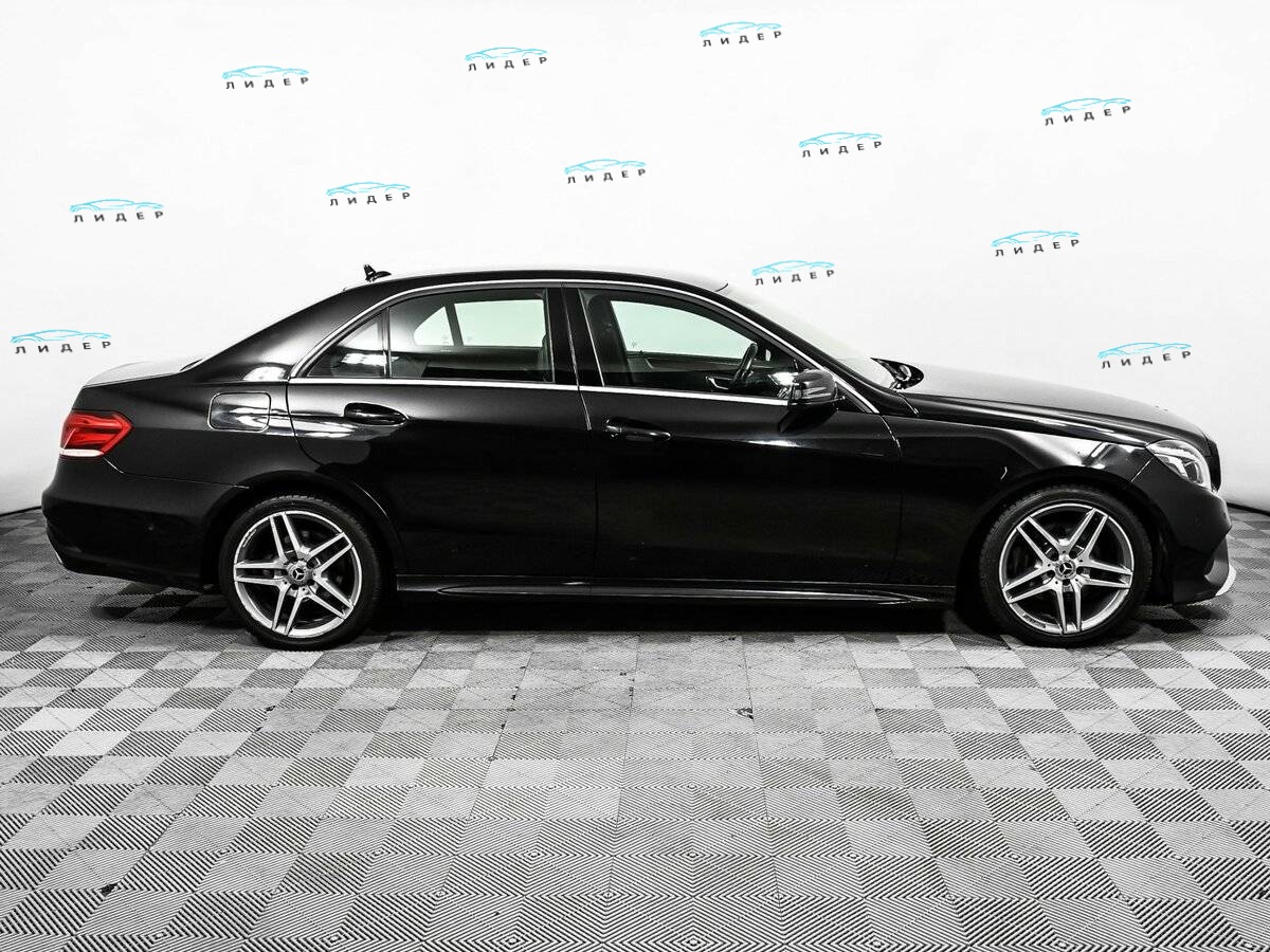 Б/У Мерседес-Бенц Е-Класс 2014 года. Фото: #3