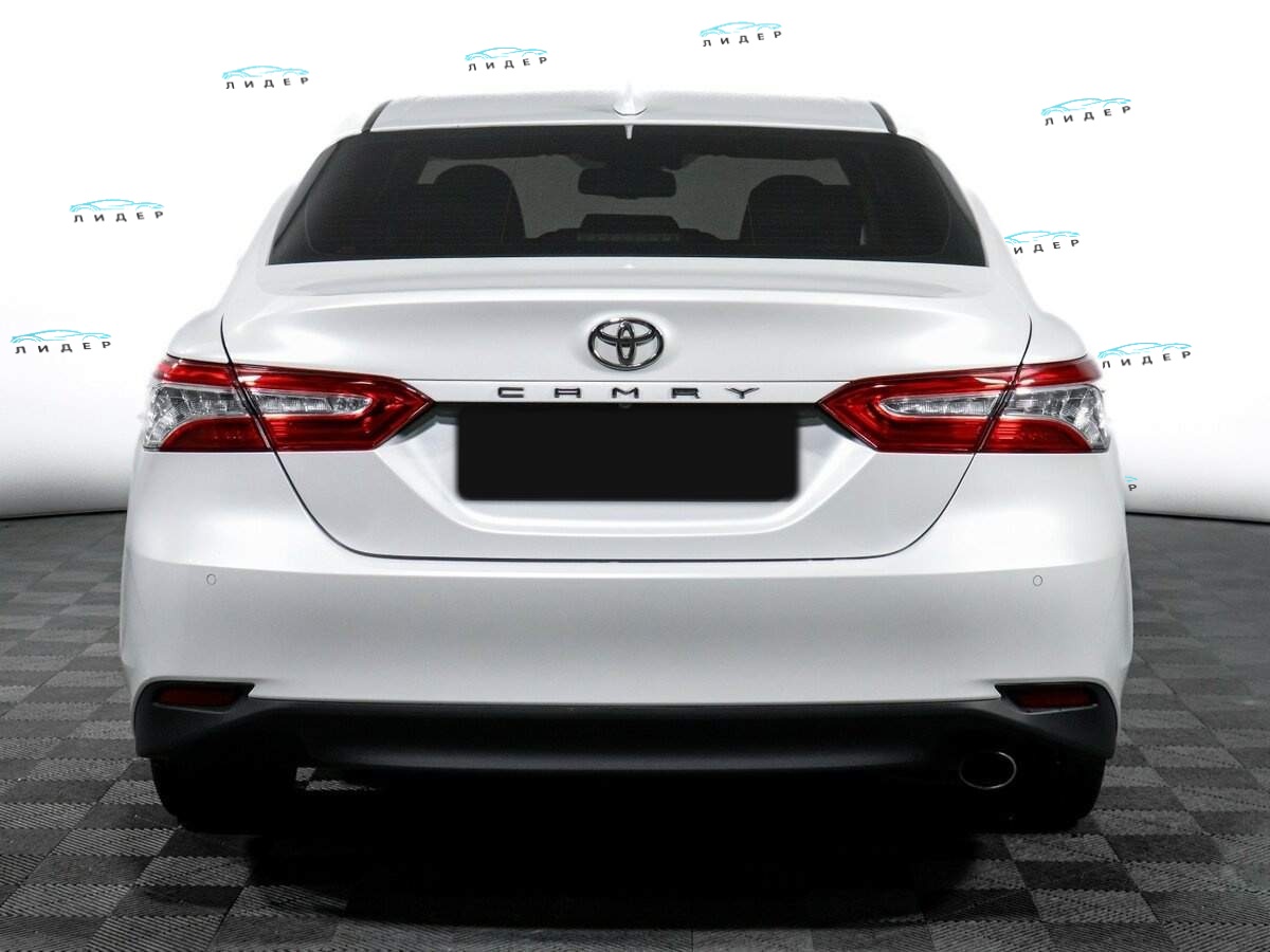 Б/У Тойота Камри 2019 года. Фото: #5