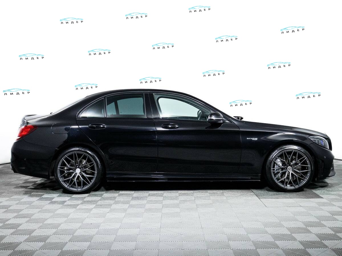 Б/У Мерседес-Бенц Ц-Класс АМГ 2019 года. Фото: #3