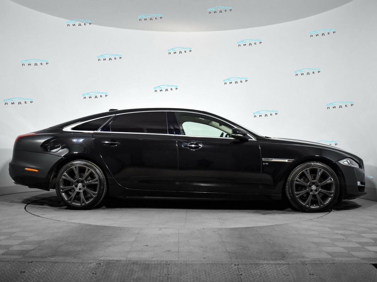 Б/У Ягуар ИксДжи 2016 года. Фото: #3