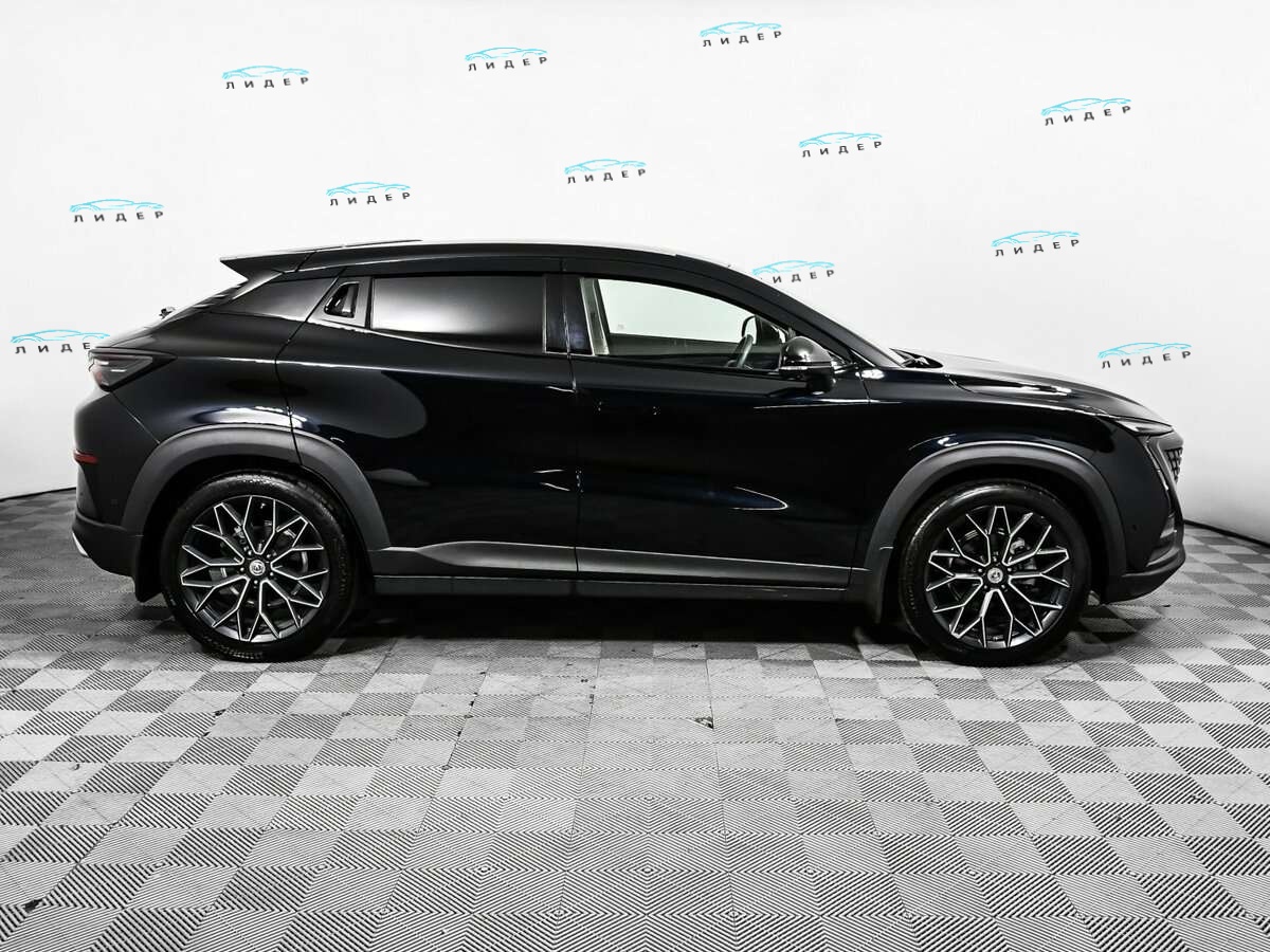 Б/У Чанган УНИ-Т 2023 года. Фото: #3