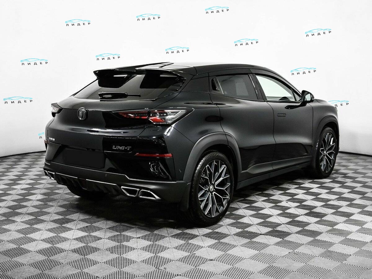 Б/У Чанган УНИ-Т 2023 года. Фото: #4