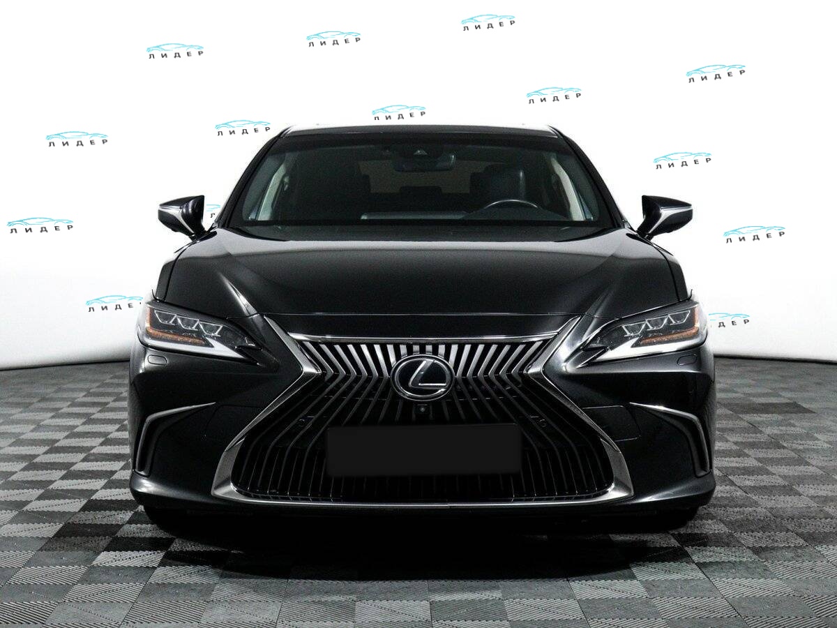 Б/У Лексус ЕС 2019 года. Фото: #1