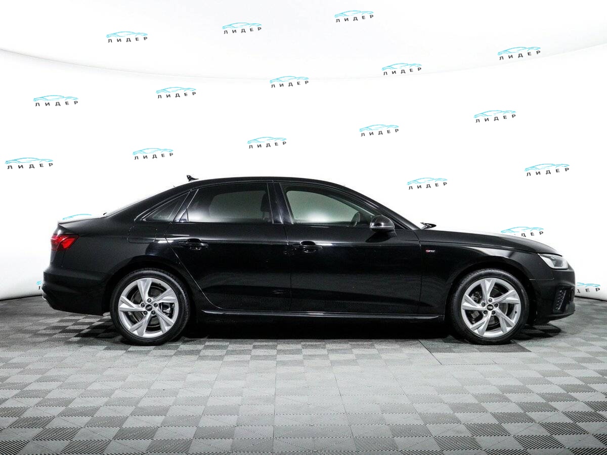 Б/У Ауди А4 2021 года. Фото: #3