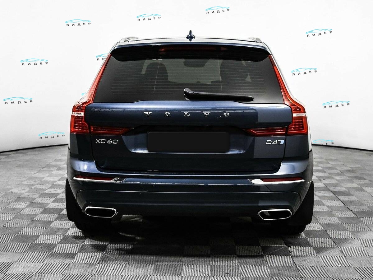Б/У Вольво ИксЦ60 2021 года. Фото: #5