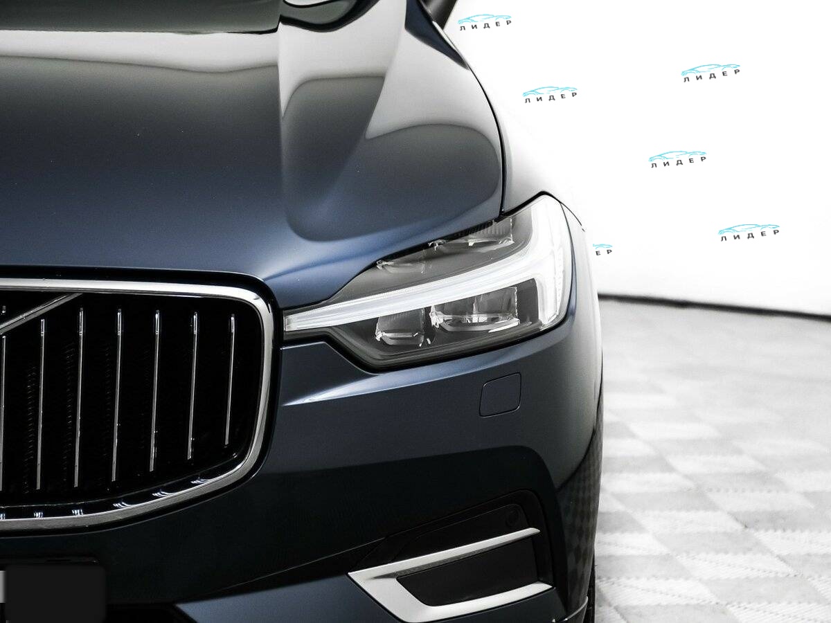 Б/У Вольво ИксЦ60 2021 года. Фото: #14