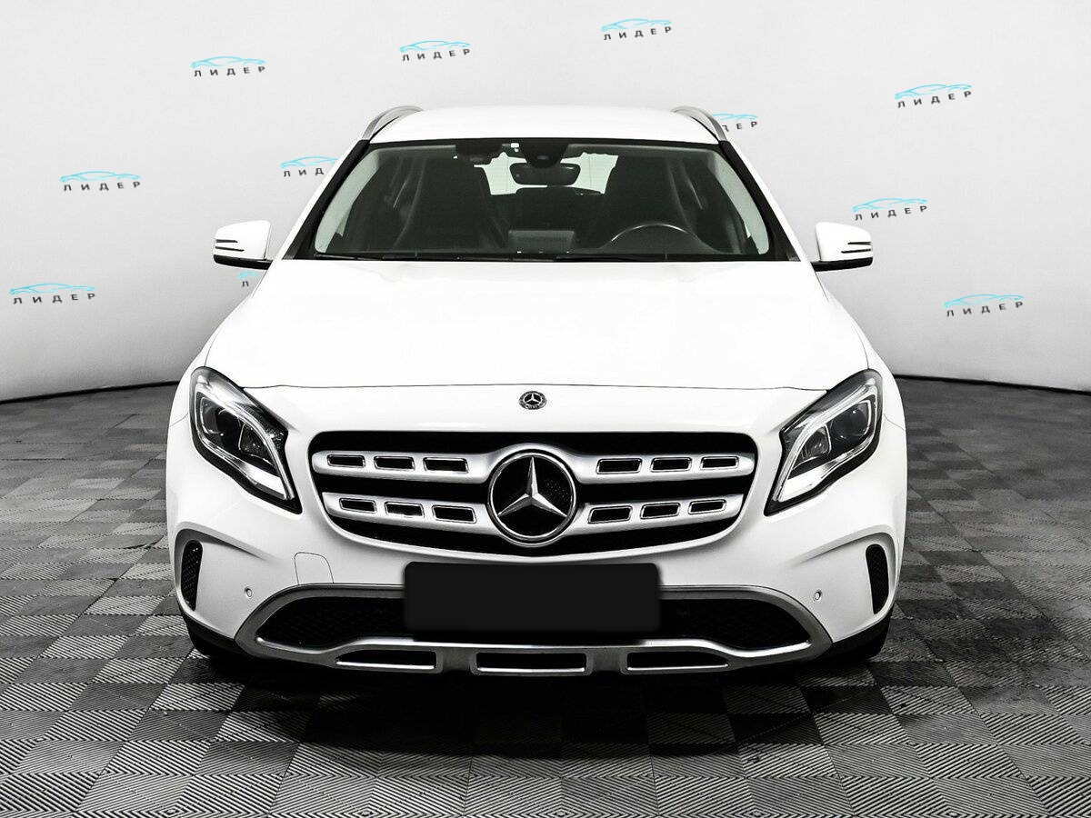 Б/У Мерседес-Бенц ГЛА 2019 года. Фото: #1