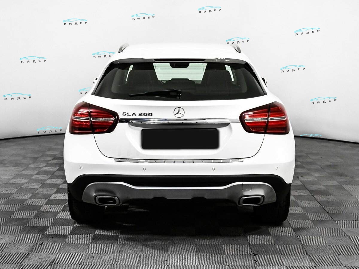 Б/У Мерседес-Бенц ГЛА 2019 года. Фото: #5