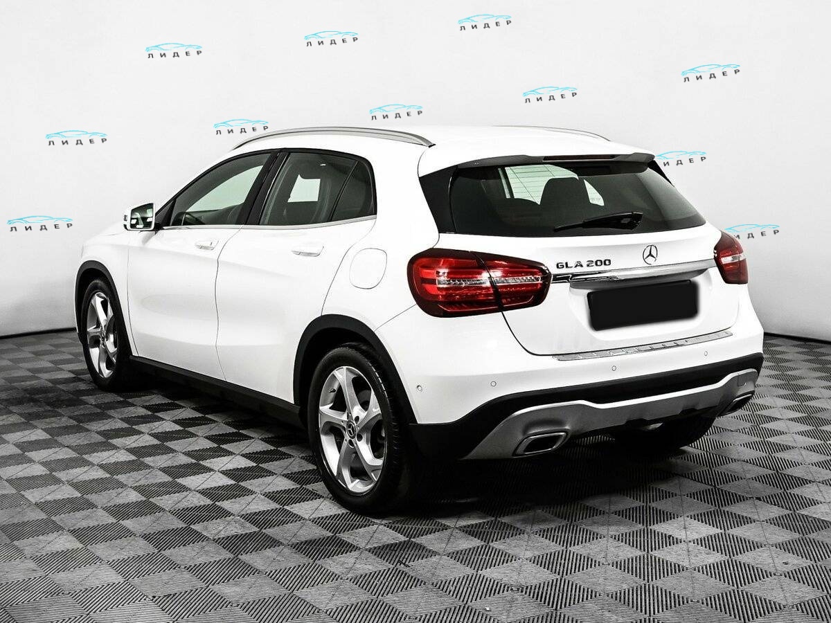 Б/У Мерседес-Бенц ГЛА 2019 года. Фото: #6