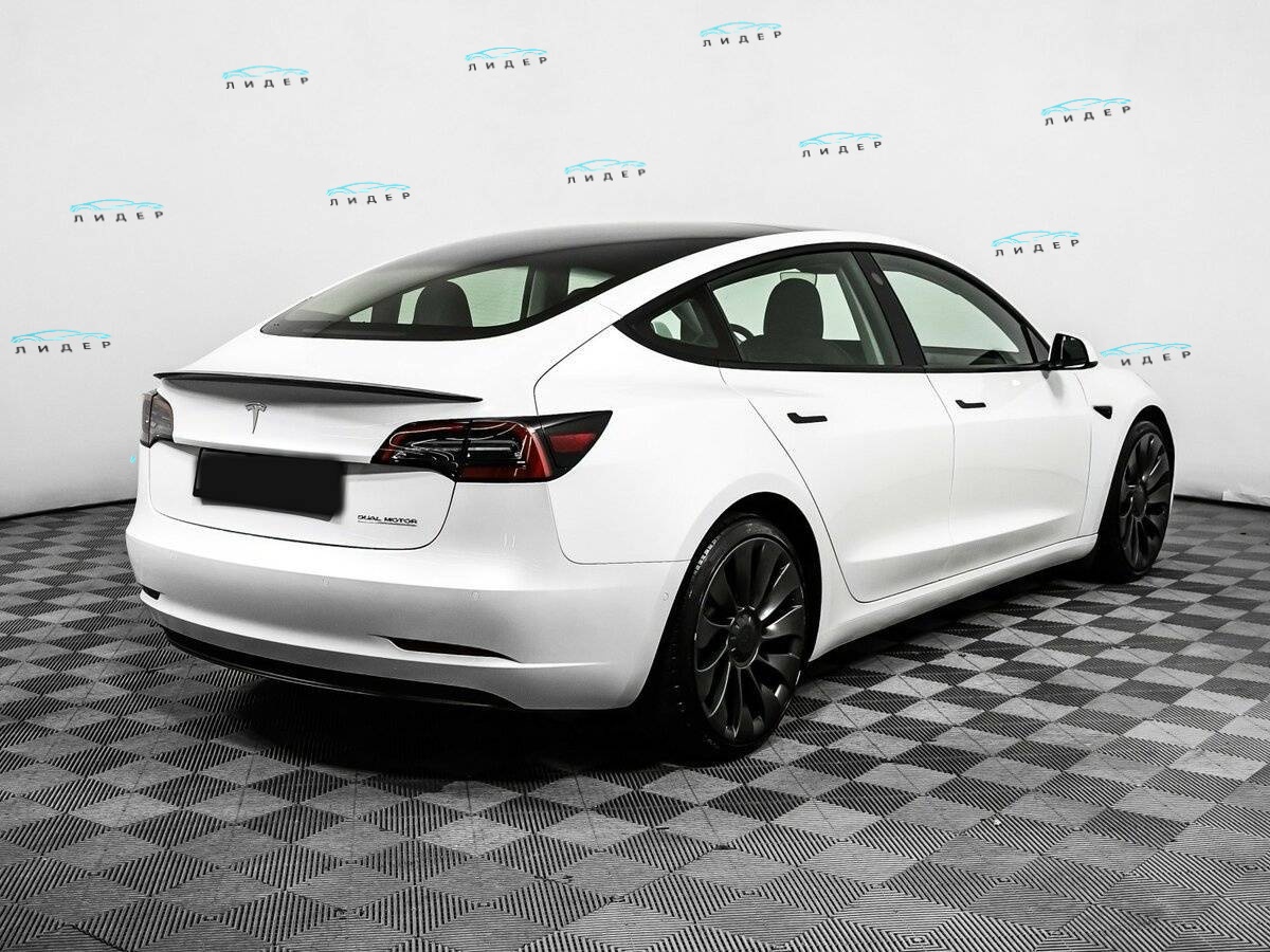 Б/У Тесла Модел 3 2021 года. Фото: #4