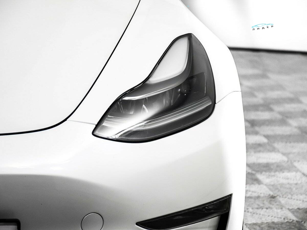 Б/У Тесла Модел 3 2021 года. Фото: #14