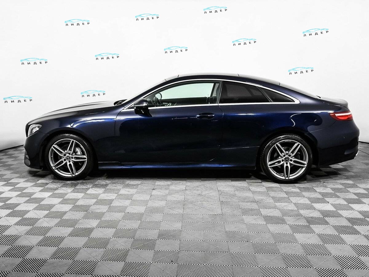 Б/У Мерседес-Бенц Е-Класс 2017 года. Фото: #7